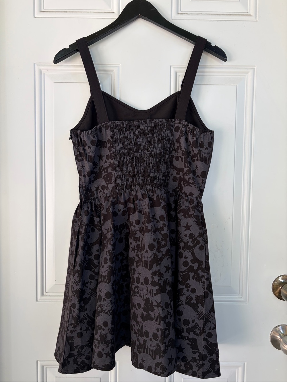 Hot Topic Black & Grey Skull Grommet Strap Mini Dress - Picture 5 of 9